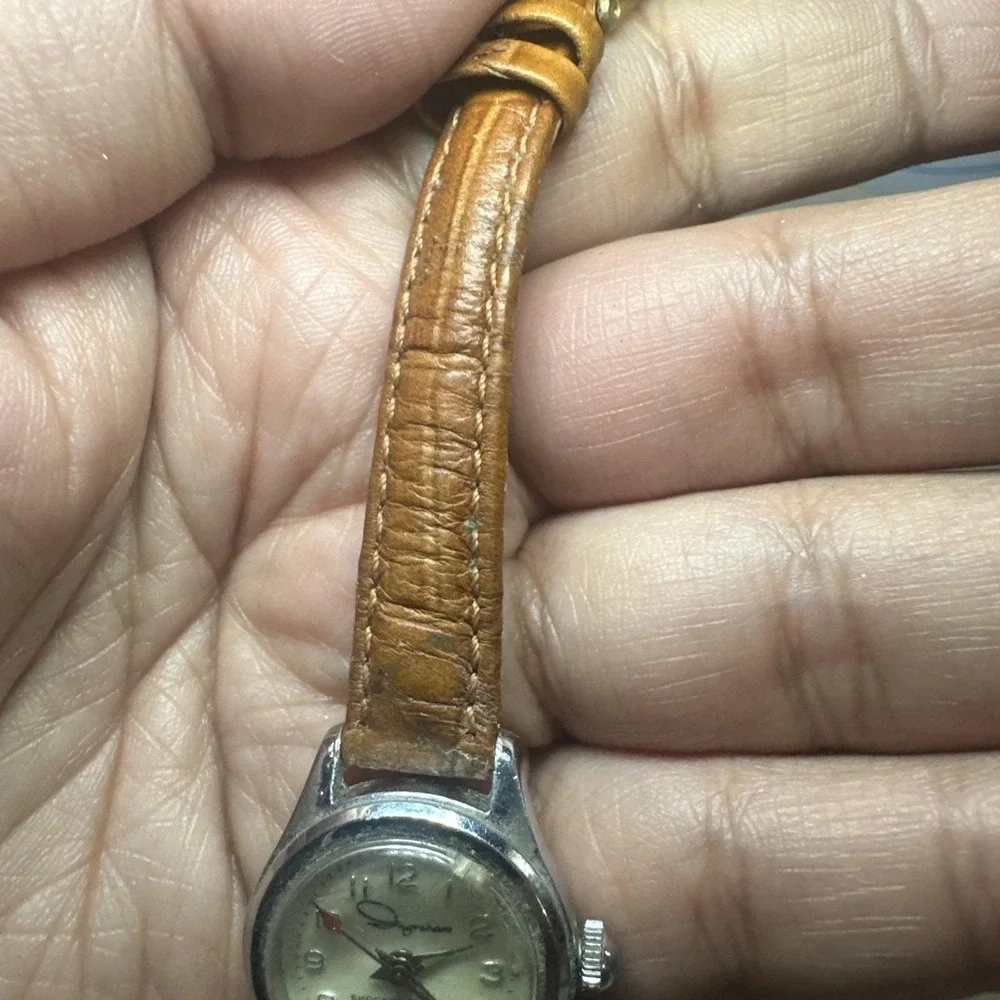 Working VTG Ingraham Manual Wind Ladies Wristwatch Swiss Made 24mm Brown Leather